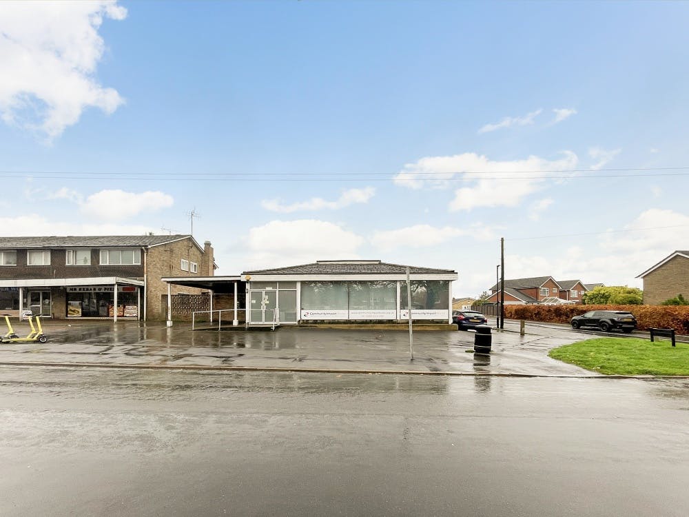 6 Centre Parade, Princes Risborough, Office / Retail, To Let Fields